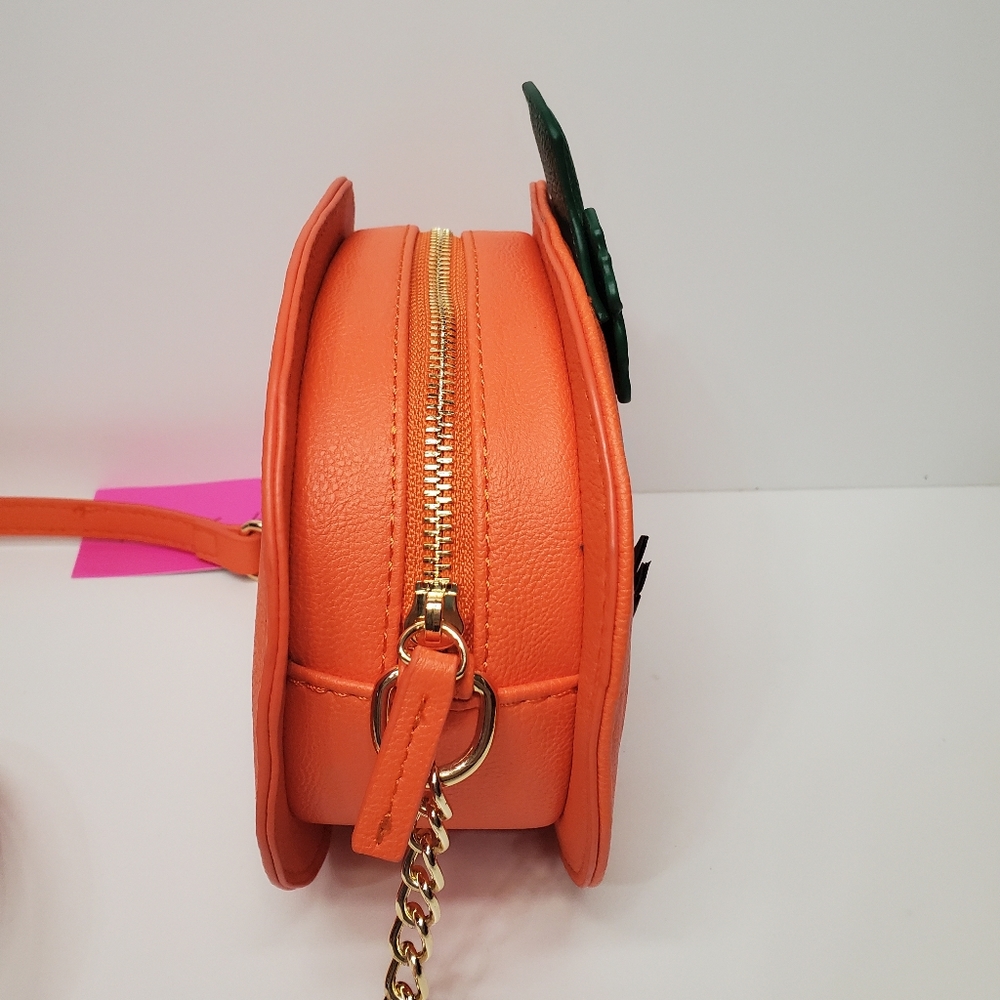 Betsey Johnson Halloween π pumpkin crossbody bag kitsch - Picture 5 of 7